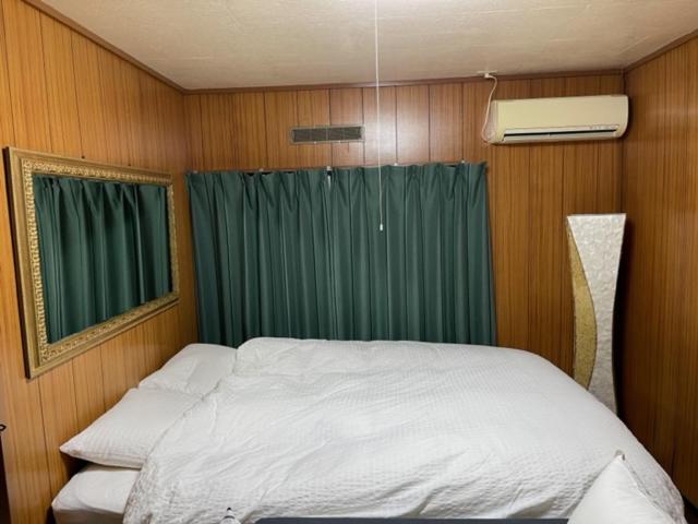Family Resort Apartment Funabashi Buitenkant foto