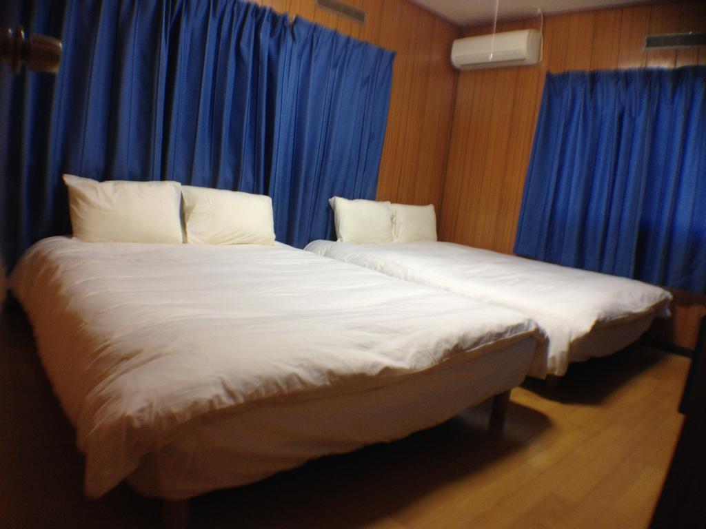 Family Resort Apartment Funabashi Buitenkant foto
