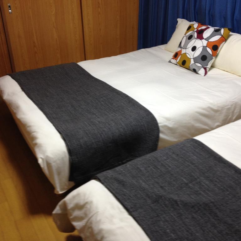 Family Resort Apartment Funabashi Buitenkant foto
