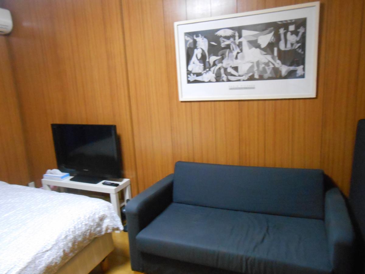 Family Resort Apartment Funabashi Buitenkant foto